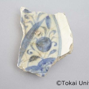 白地藍彩陶器