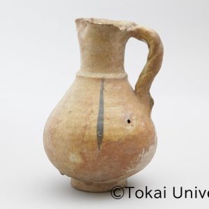 陶器の壺（完形）